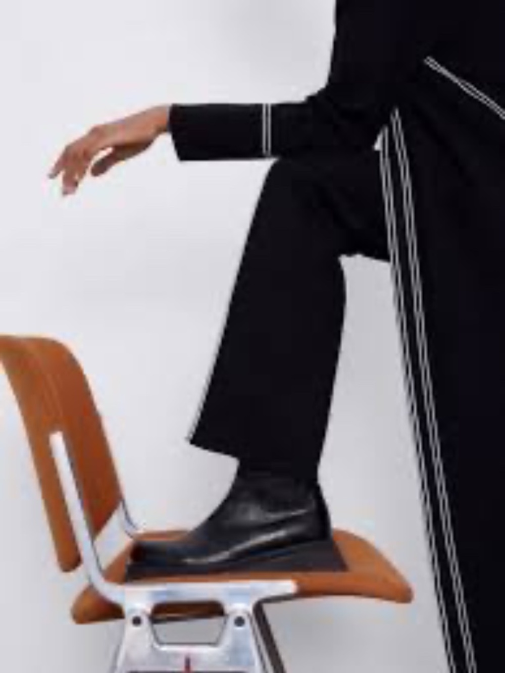 Zara S Front-Line Knit Slit Pants. - Picture 2 of 13